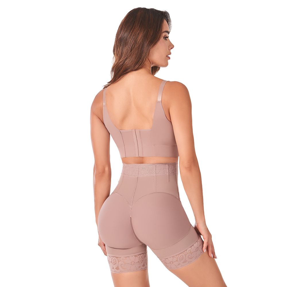 Short Alto Levanta Cola Broches Reloj de Arena Mujer